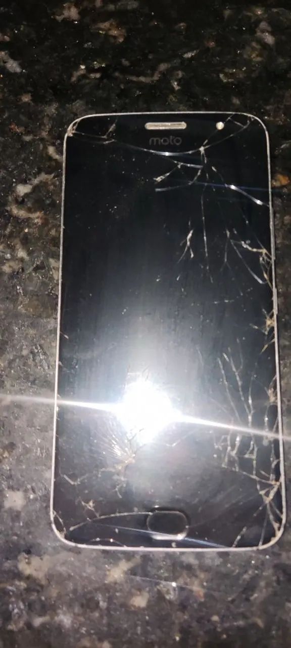 Moto g5 plus avariado