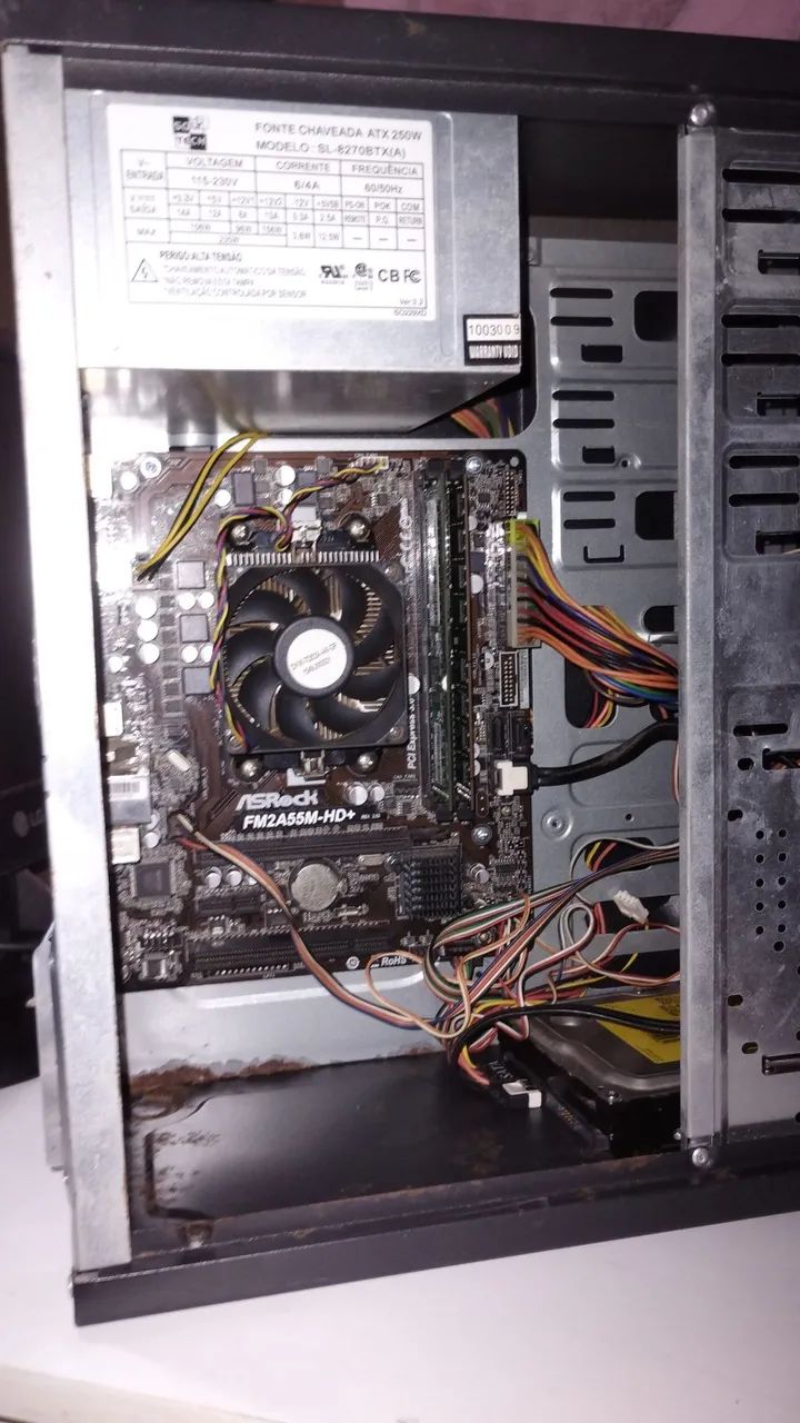 Computador AMD A4 6300 2/2 DDR3 6GB com HD