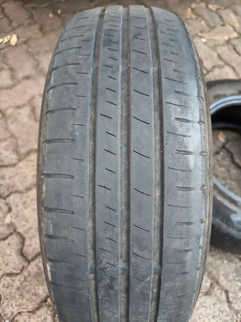 Pneu 185/70/14 - Foto 2