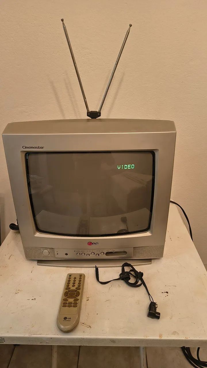 TV 16 Polegadas LG CRT (tubo) vintage