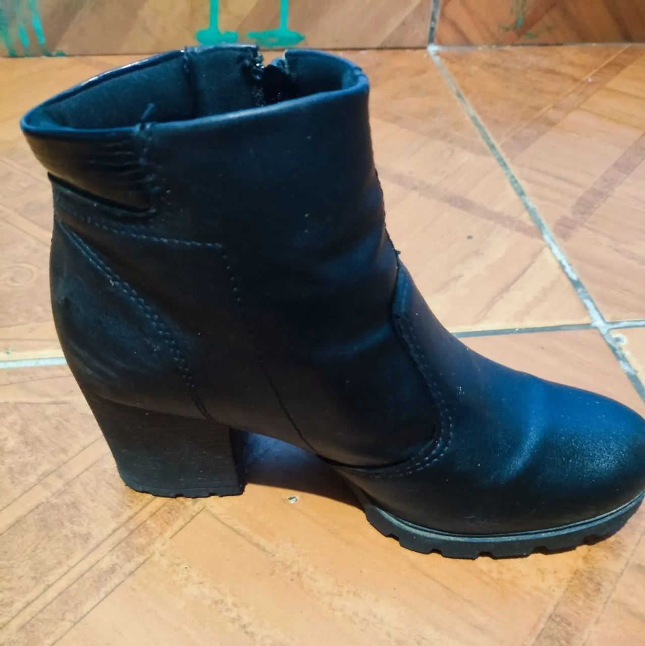 Vende-se Bota de Couro 