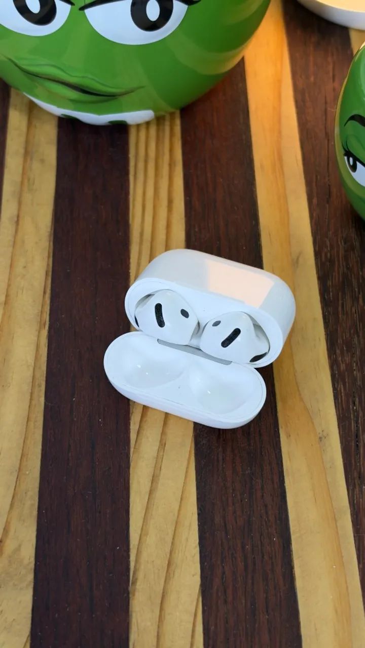 Apple AirPods 4 com Estojo USB-C (739) - Fones de Ouvido - Penha