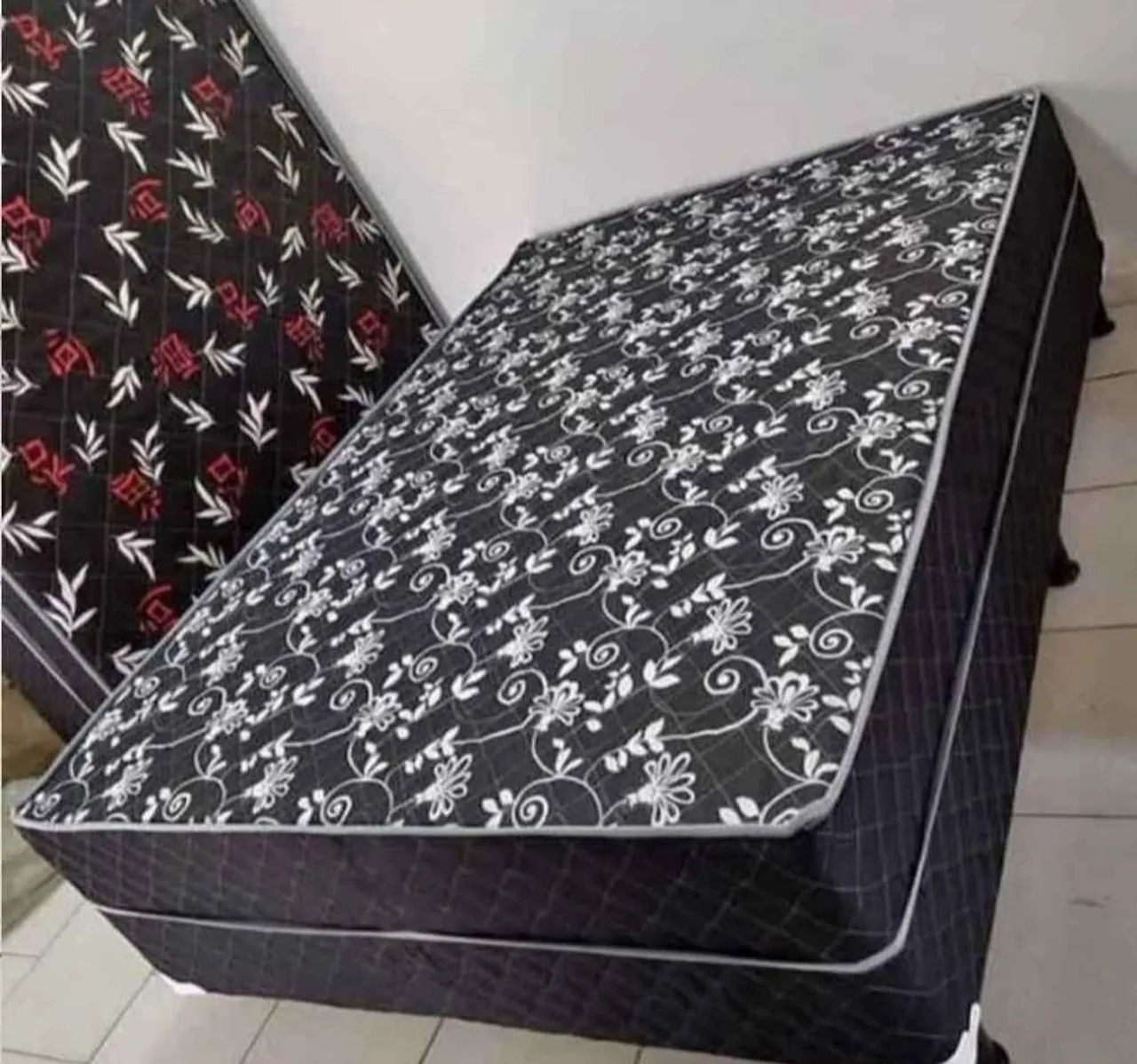 Camas box novas e com colchão conjugado. - Foto 4