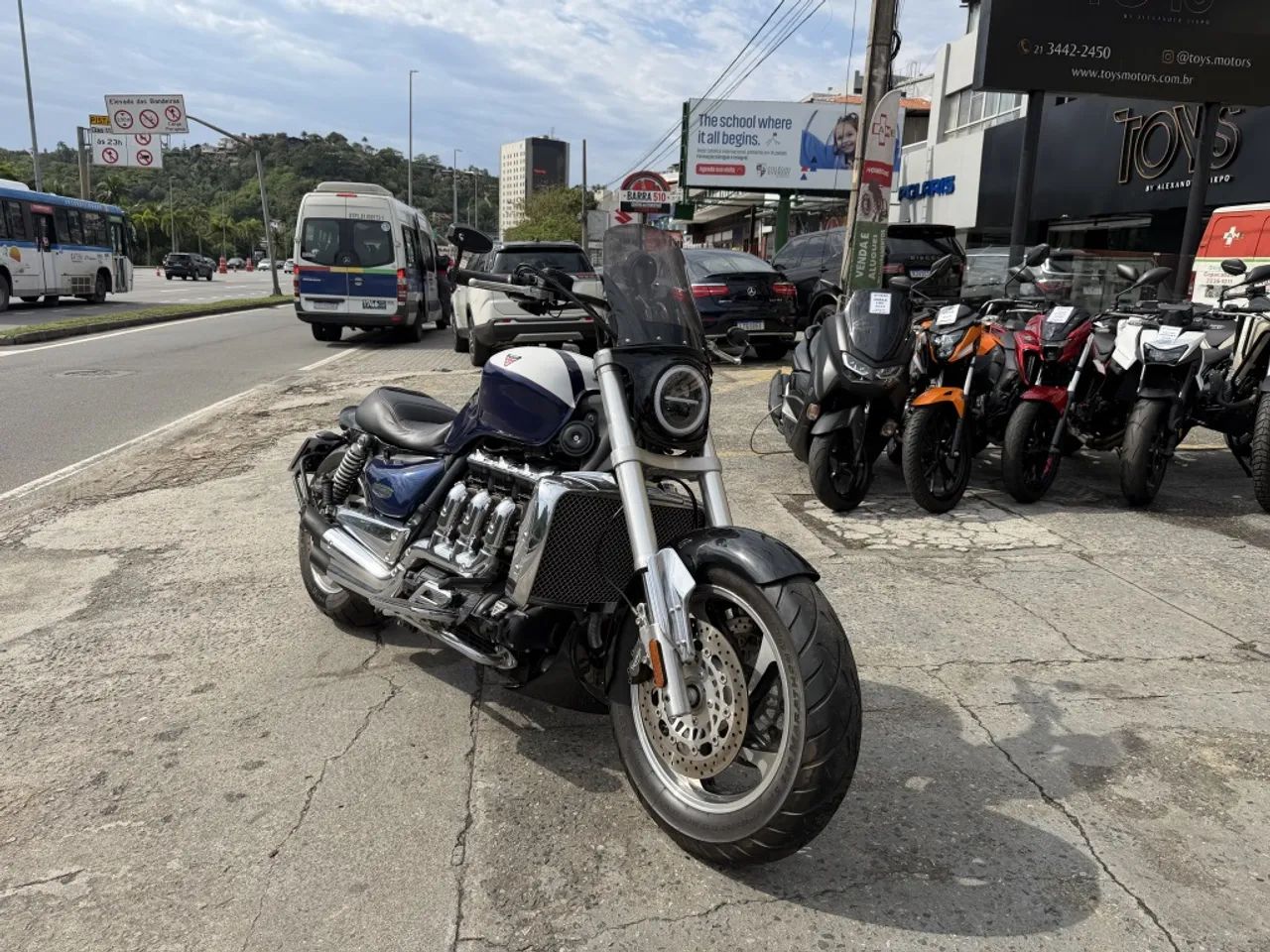 Triumph Rocket iii 2300cc 2007 - Foto 2