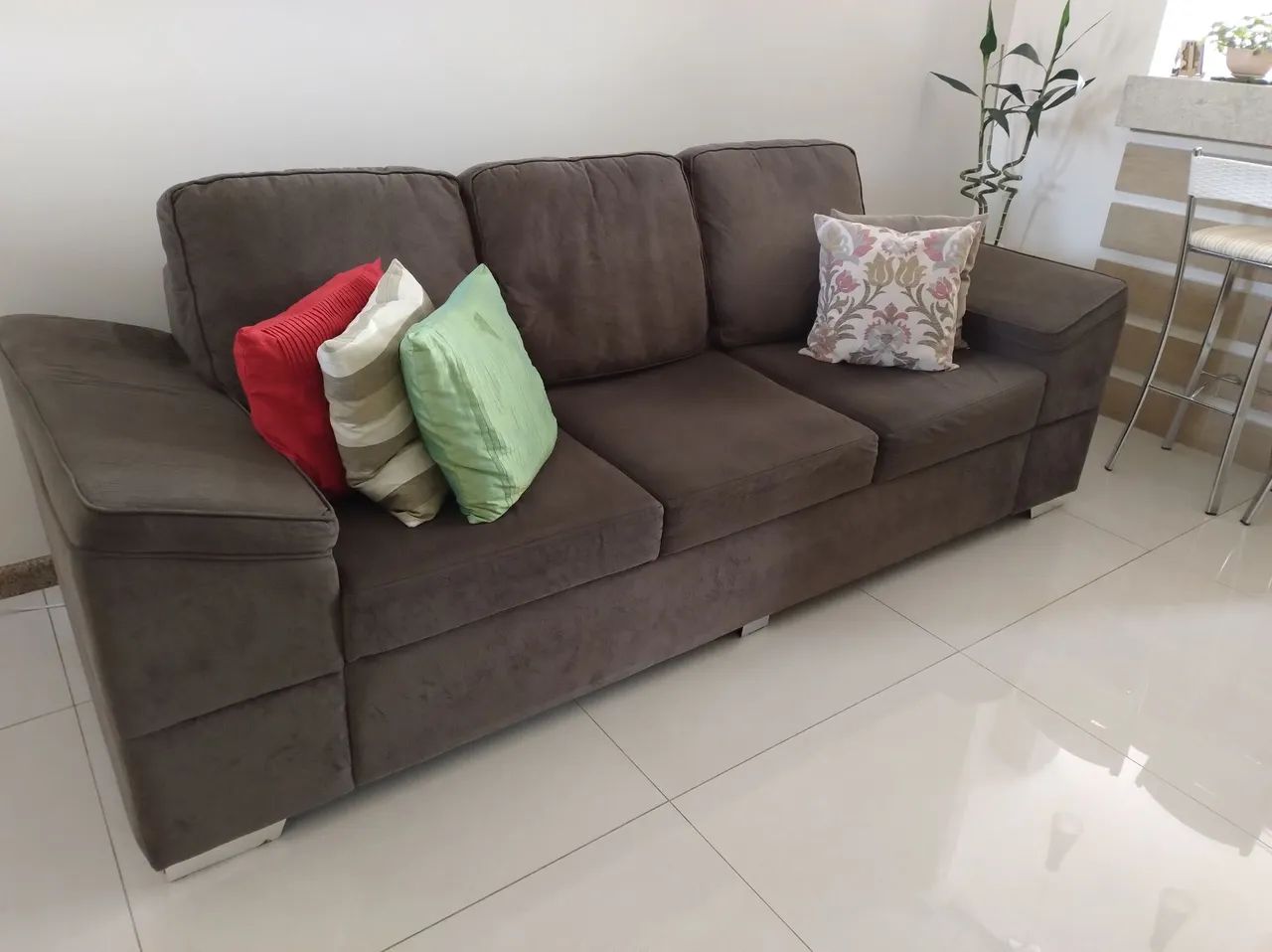 Sofá quatro lugares