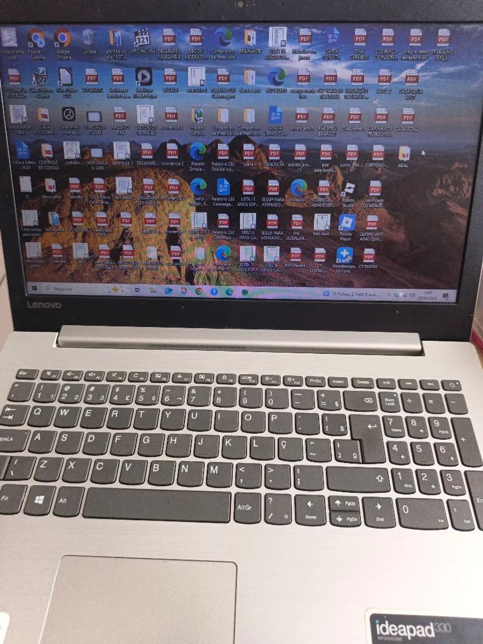 Vendo notbook funcionando