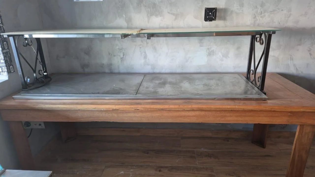 Réchaud elétrico mesa madeira 2,50x 0,90
