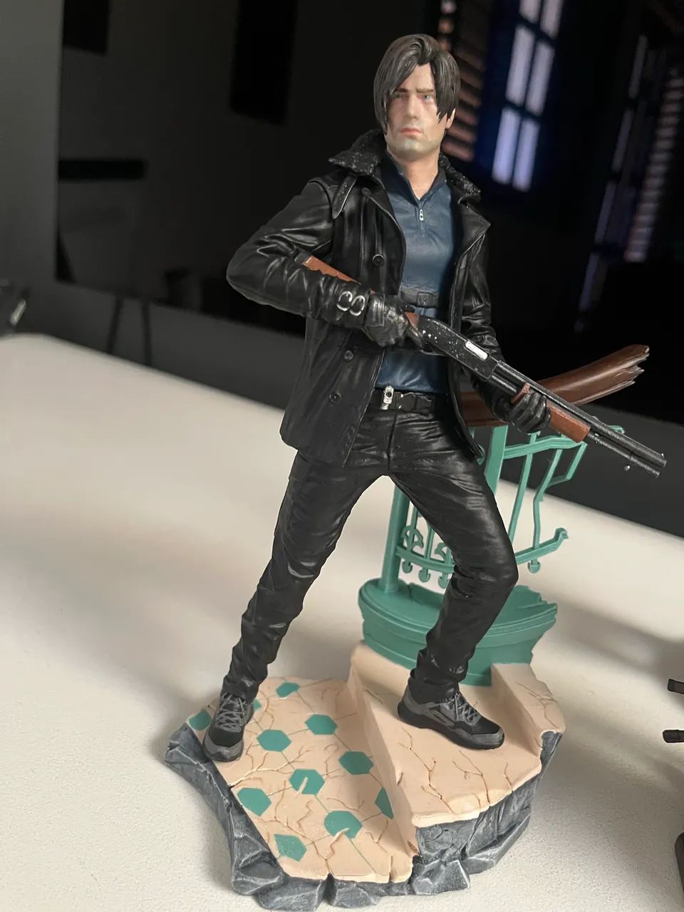 2 Action figures GTA 6 + Leon RE Requiem - Foto 2