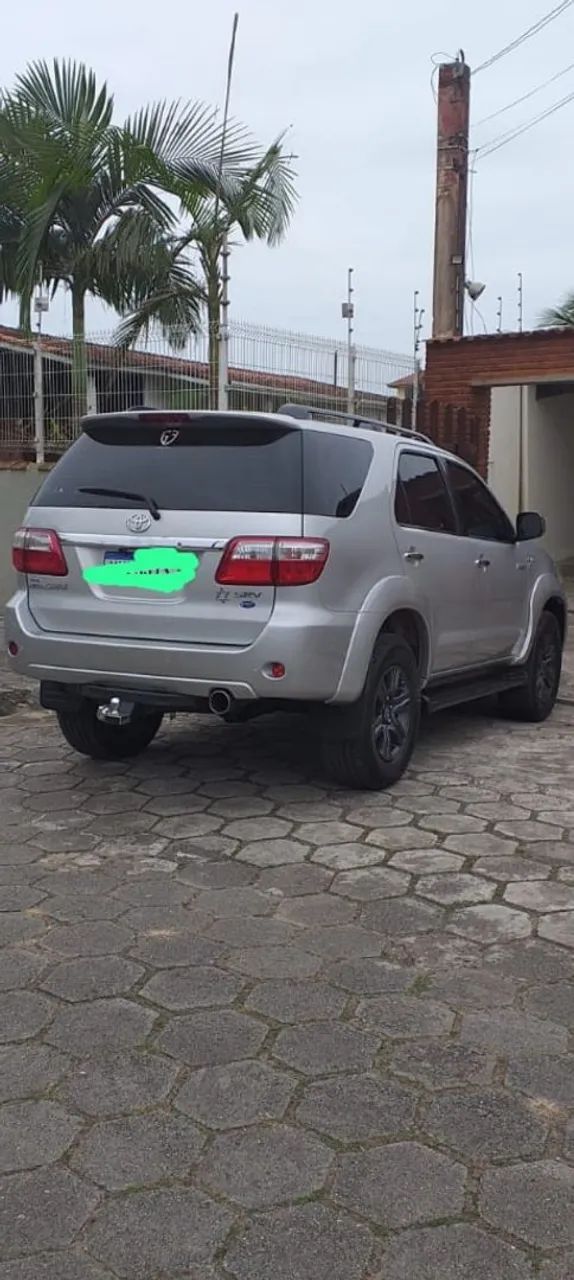 Toyota Hilux Hilux SW4 SRV 4x4 4.0 V6 24V Aut. 2010