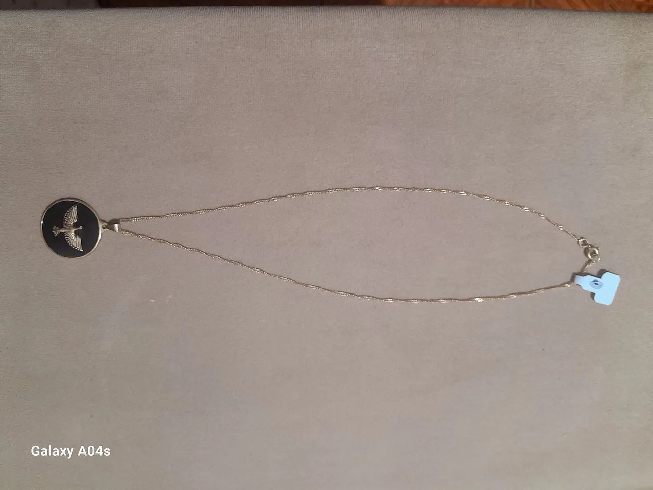 Cordão bijouteria 40 cm com pendente medalha  - Foto 2