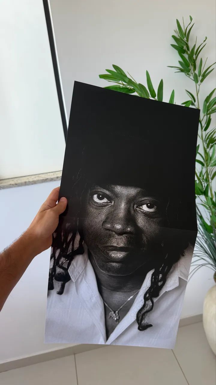 Disco de vinil LP Milton Nascimento - Tarde - Noize + revista - Foto 5