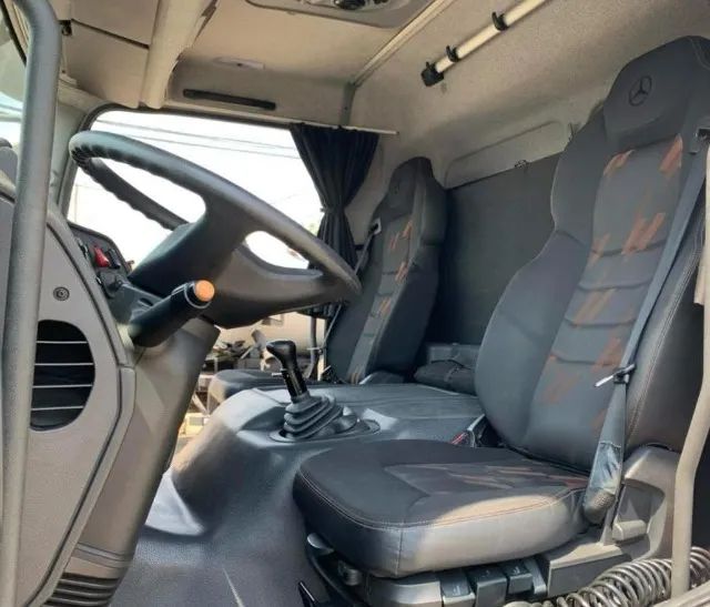 Mb atego 2426 ano 2014 - Foto 5