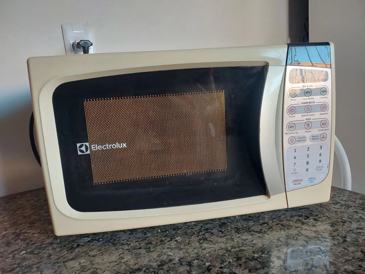 Microondas 220v  - Foto 2