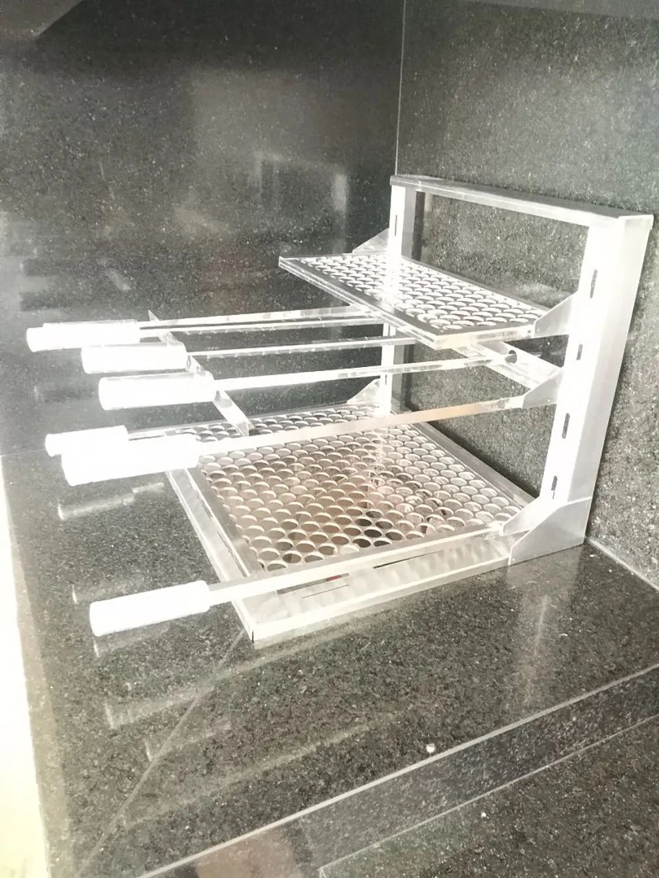 Grelha de inox e suporte de grelha 