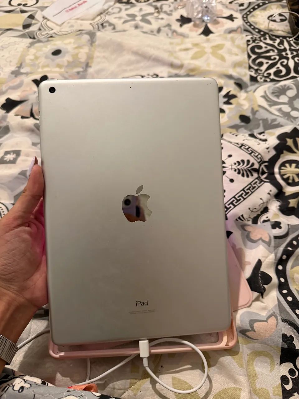 ipad 9 64gd com avaria (não troco em nada)  - Foto 2