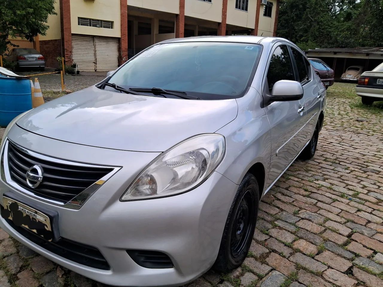 Nissan Versa 1.6 16V FLEX SV 4P MANUAL 2012