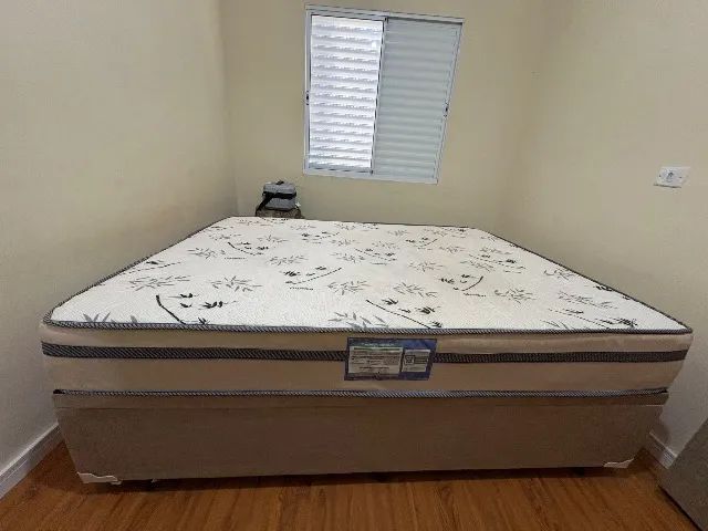 Cama baú com cabeceira, cama King