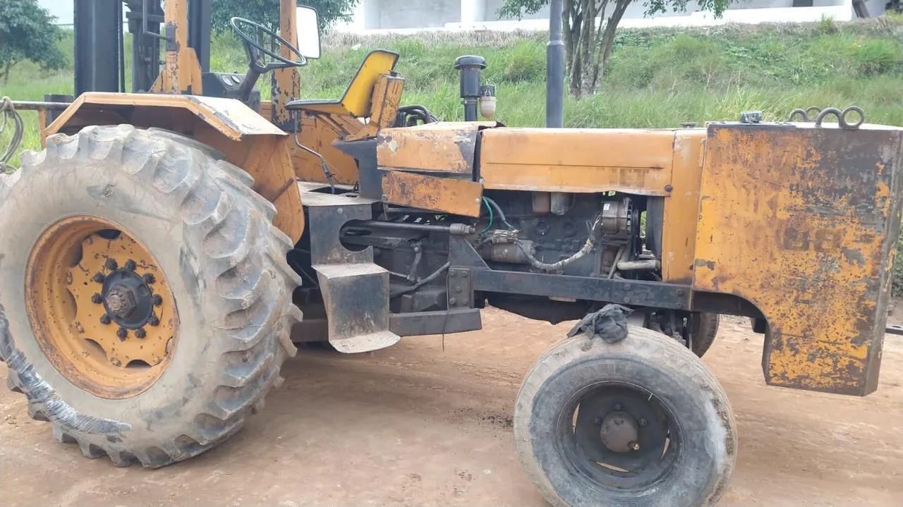 Empilhadeira trator valmet  - Foto 3