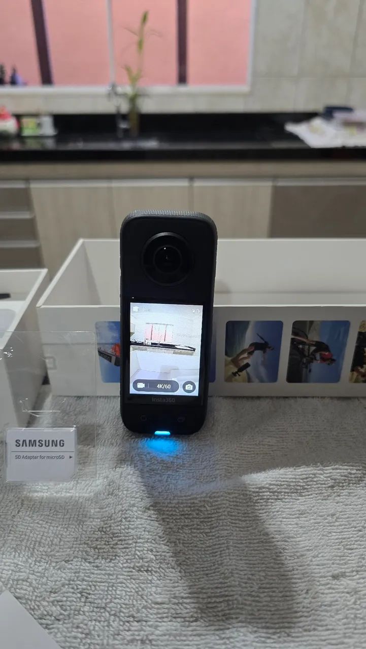 Câmera insta 360 3x 