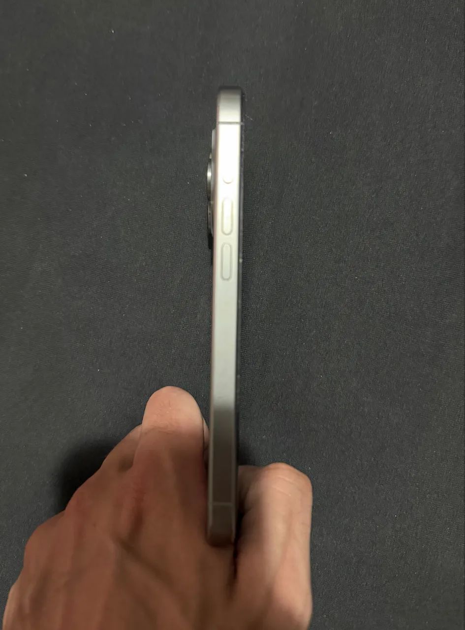 iPhone 15 Pro - 128 GB - Foto 4