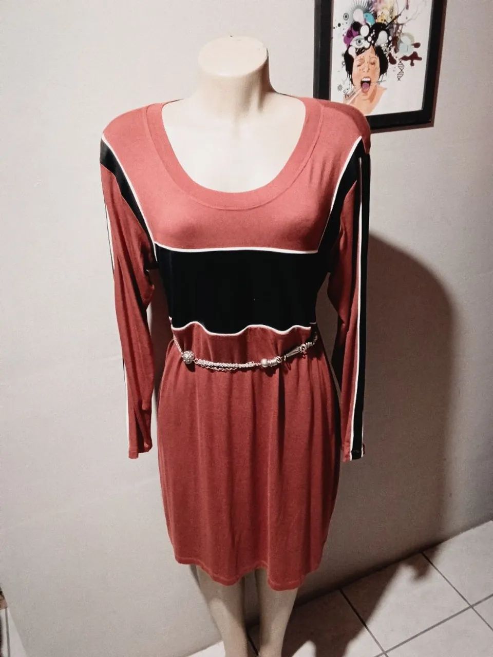 Vestido mid,mangas longas ,terra cota 