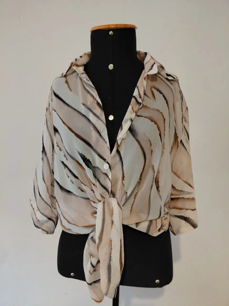 Camisa feminina levíssima