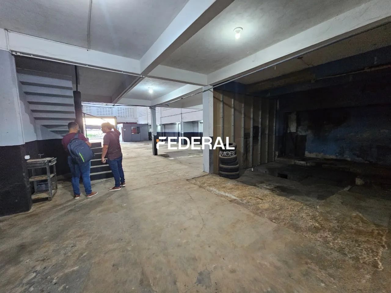 Galpão para alugar com 600m², 4 escritórios e 6 vagas de garagens - Ipsep - Foto 4