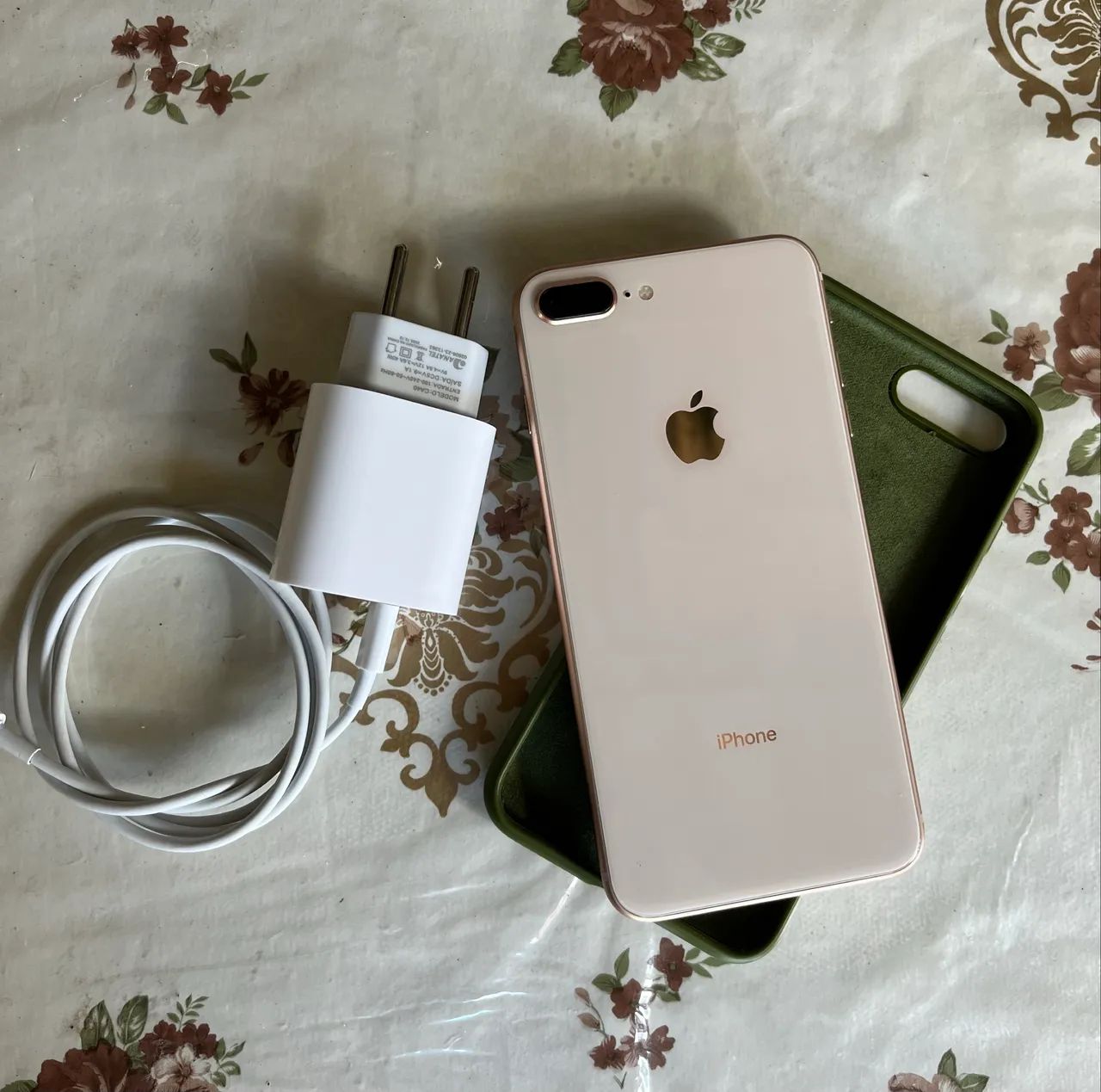 iPhone 8 Plus 256gb - Celulares e Smartphones - Cruzeiro do Anil