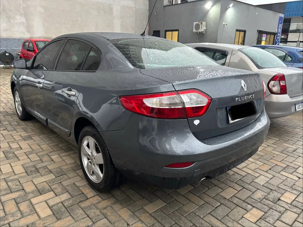 Renault Fluence Sed. Dynamique 2.0 16V Flex Aut. 2013 - Foto 2