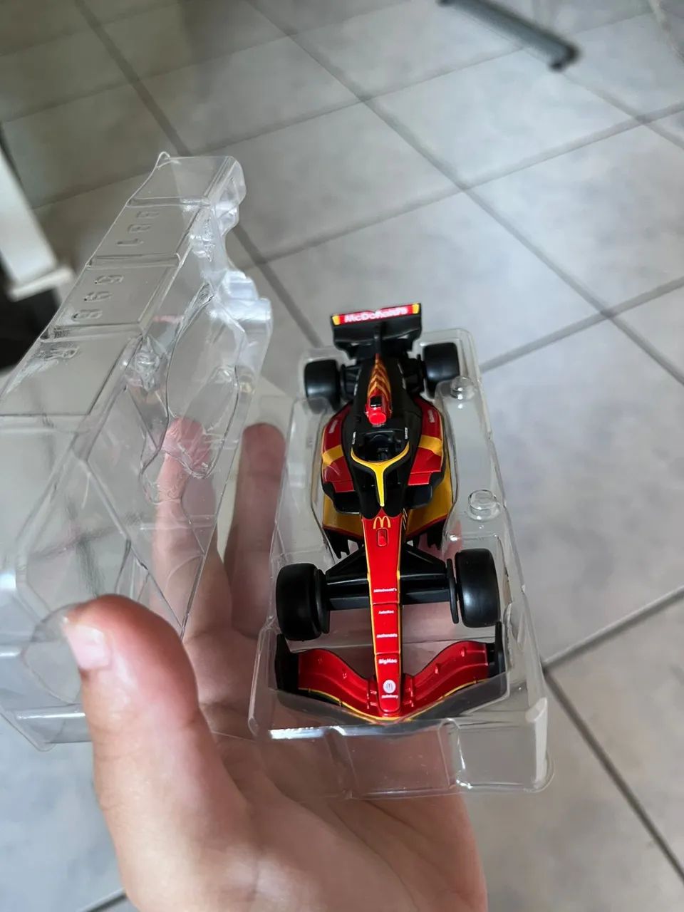 Carro Ferrari McDonalds 