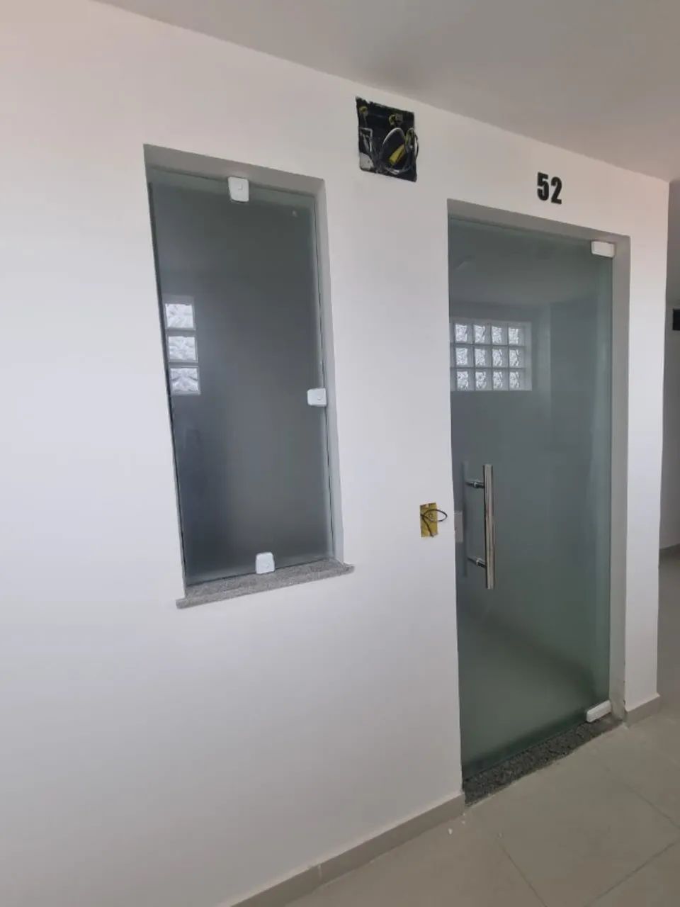 ALUGA-SE APARTAMENTO NO CENTRO