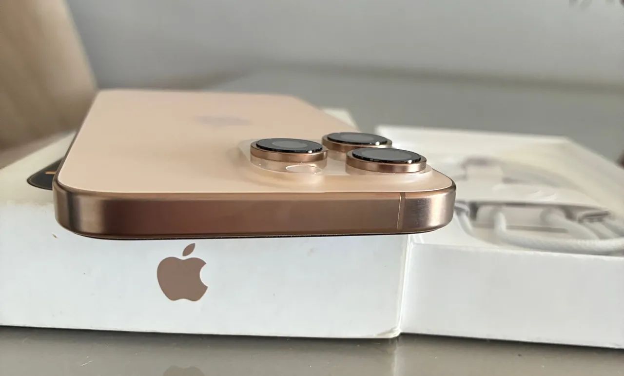 iPhone 16 pro max 256 gigas impecável , BAT 90% - Foto 3