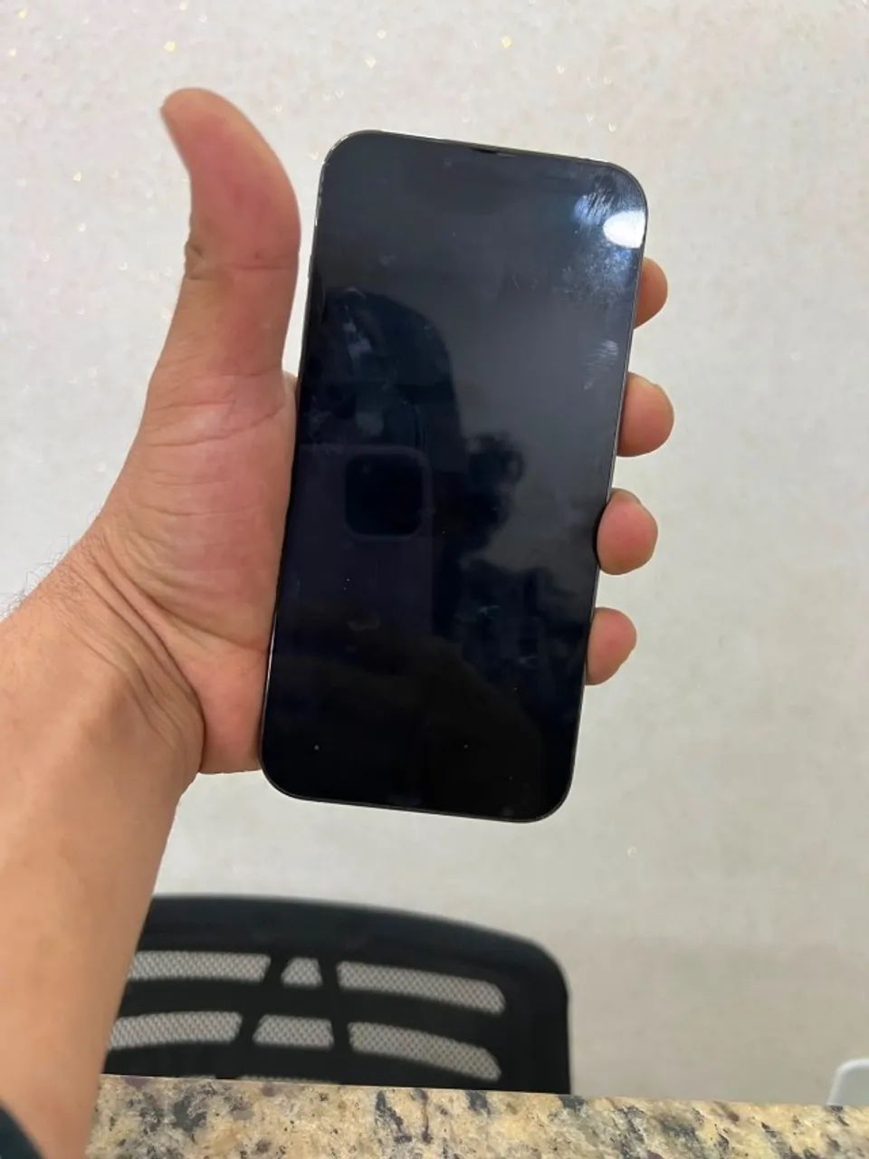 iPhone 13 Pro Max, 128 gb bateria em 83%.