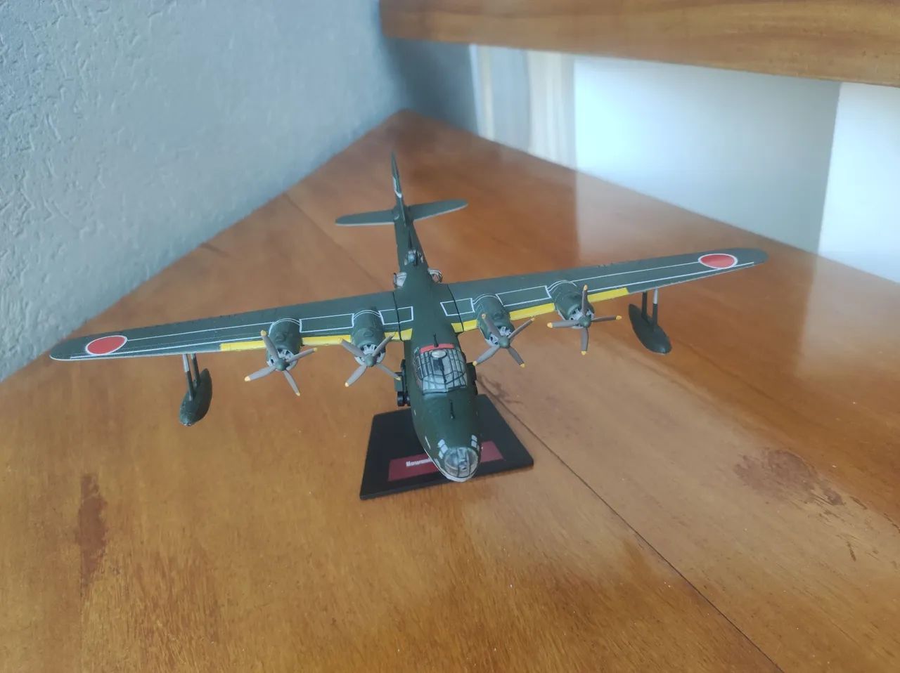 Hidro Avião em miniatura da 2 guerra. Japonês 