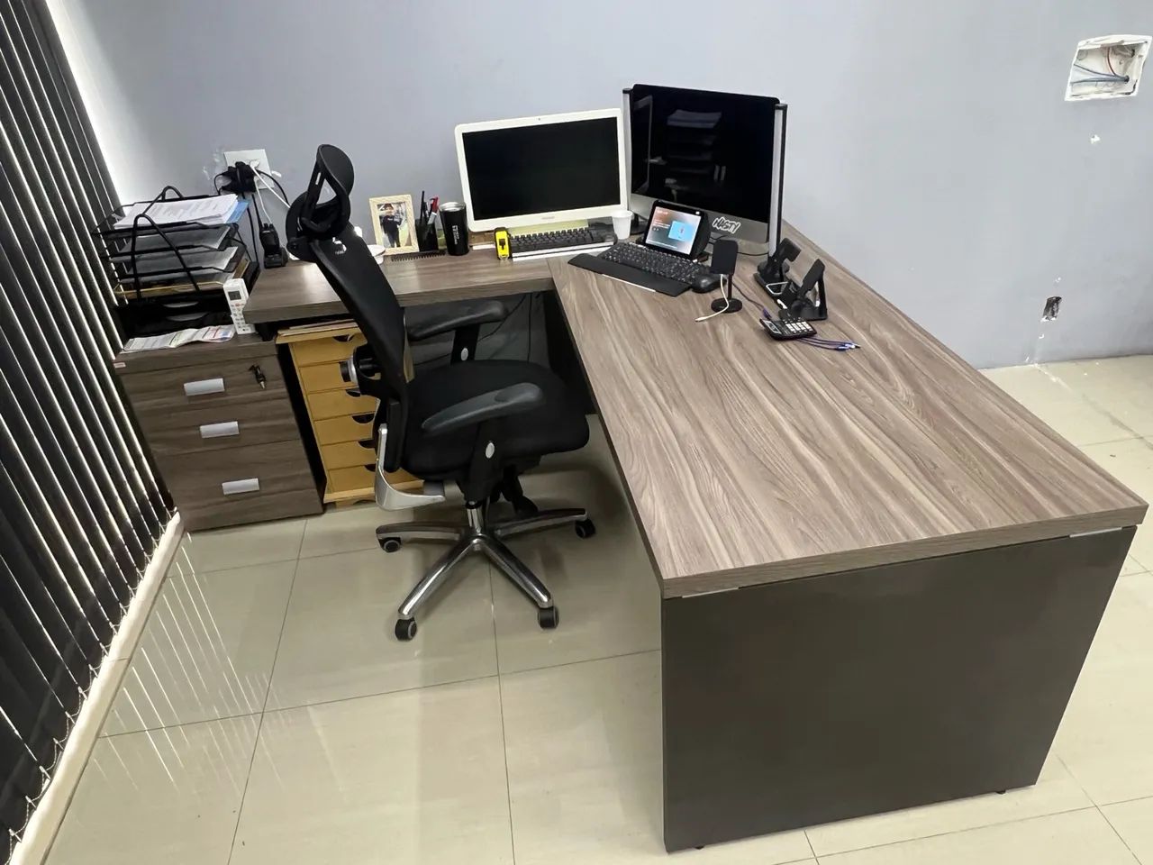 Mesas e Armários  - Foto 2