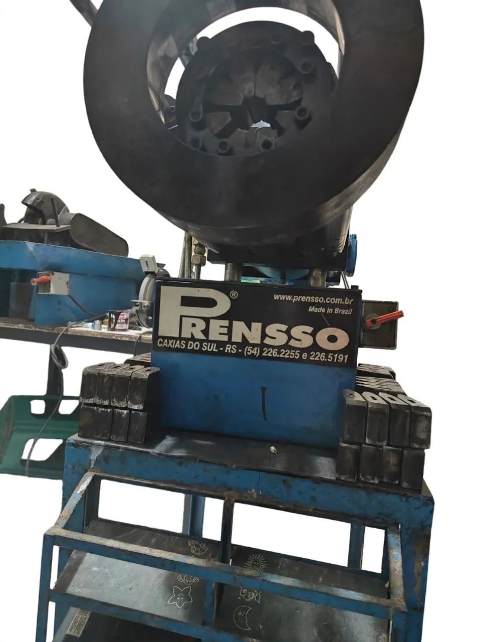 MAQUINA DE PRENSAR MANGUEIRA / MAQUINA DE CORTE