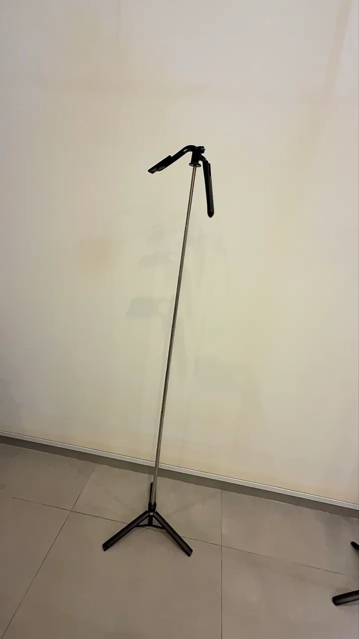 Tripé de celular 