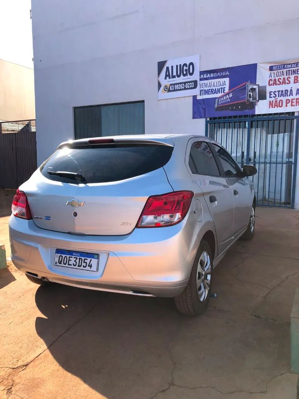 Chevrolet Onix JOY Hatch 1.0 8V Flex Mec. 4P 2018 - Foto 2