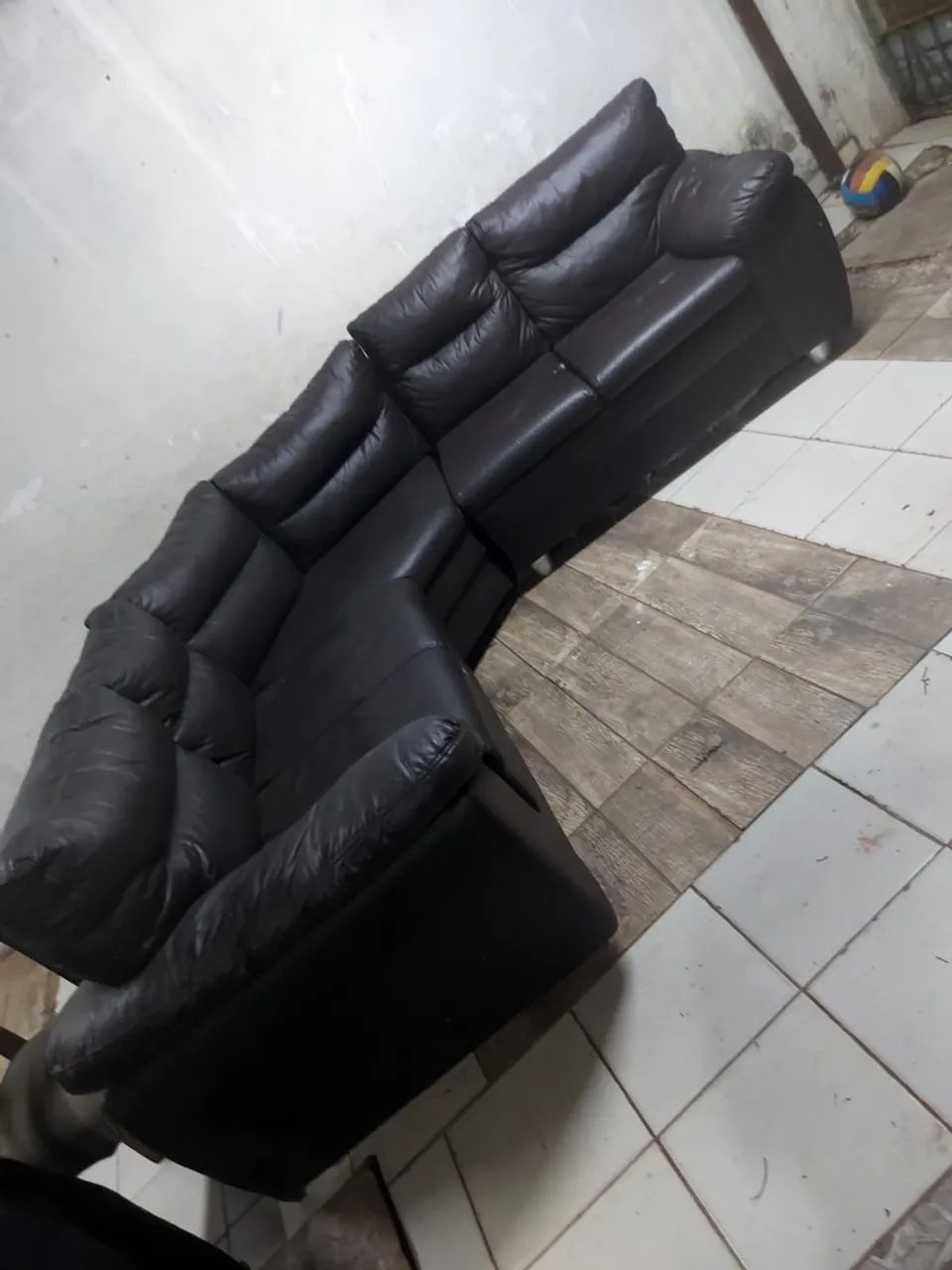 Sofá courino marrom escuro  - Foto 2