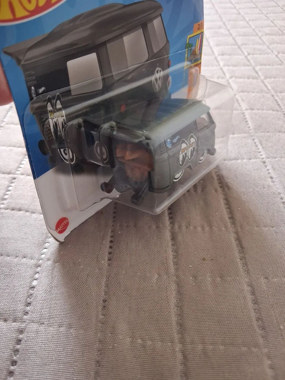 Hotwheels kool Kombi Cinza 2023 - Foto 2