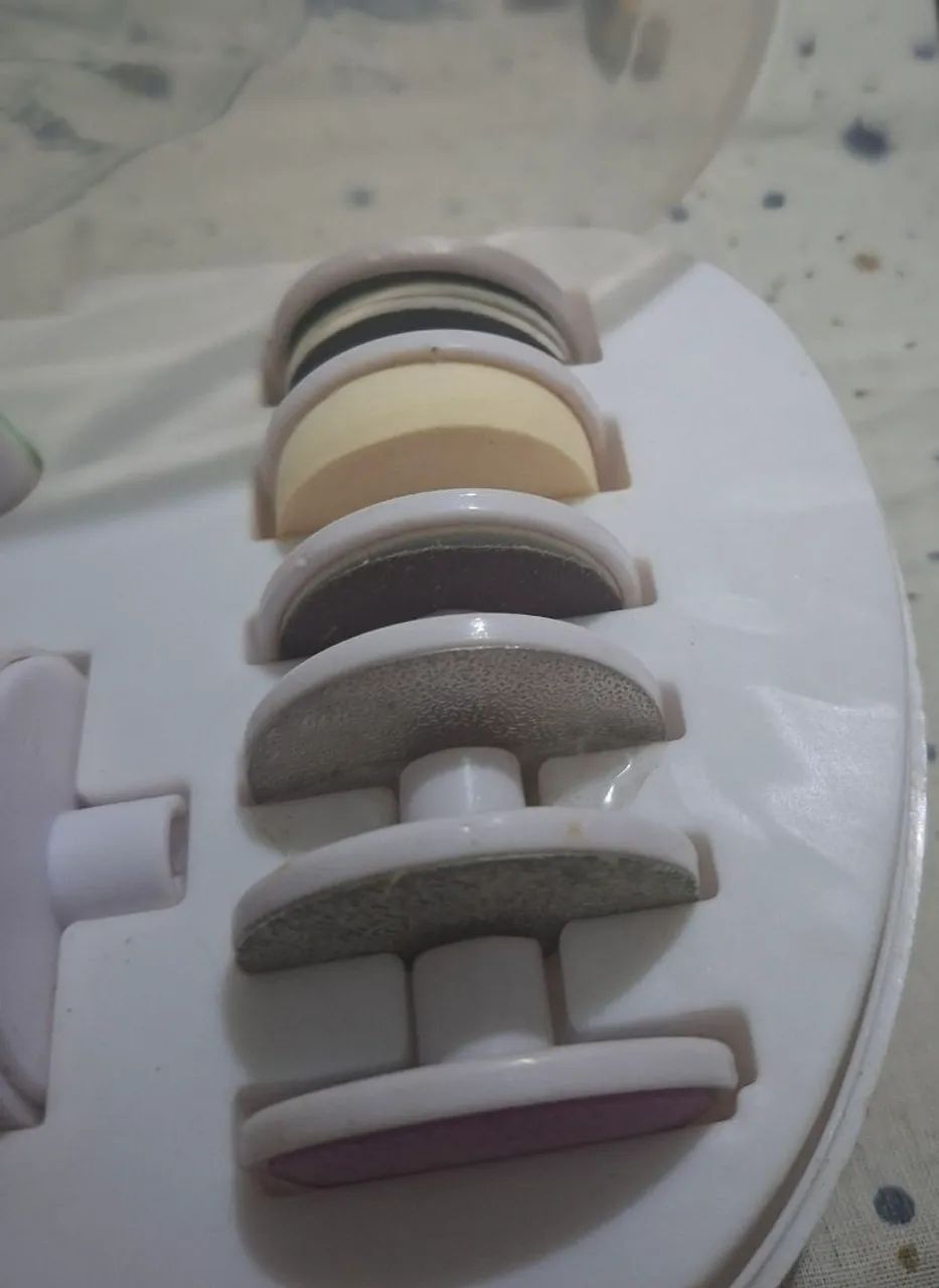Kit de limpeza para rosto e pés  - Foto 4