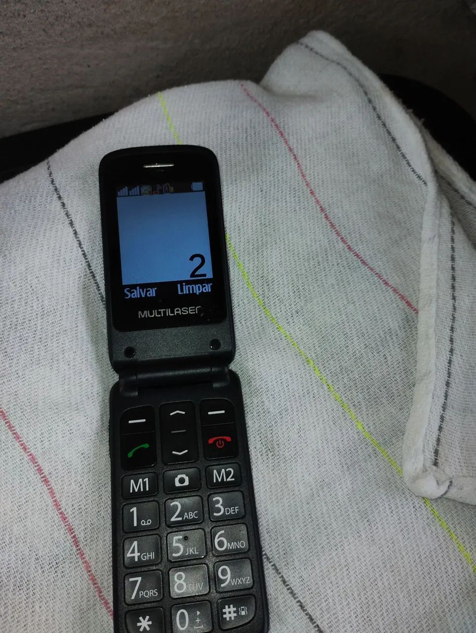 Vendo  celular de idoso 