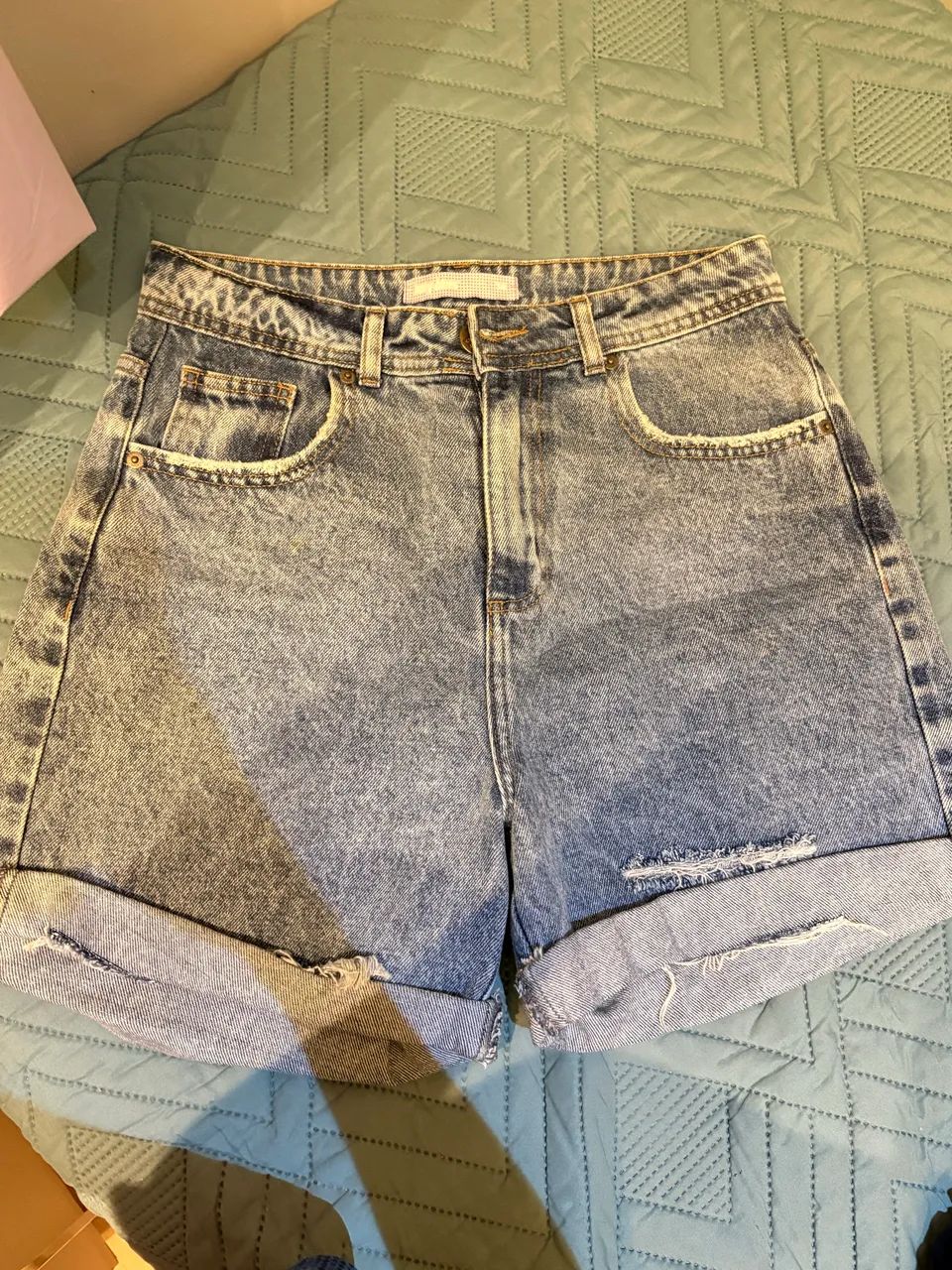 Short jeans