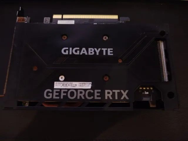 GTX 4060 Gigabyte  ---COM DEFEITO--- R$ 1.300 - Foto 2