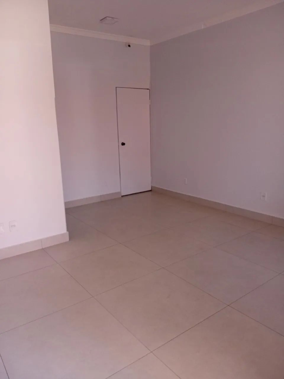 Alugo ponto comercial na Bernardo Sayão - Foto 2