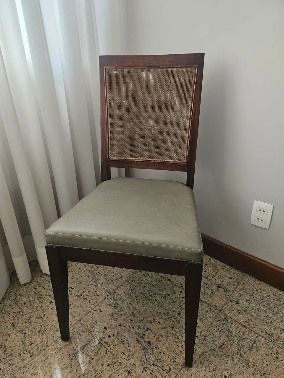 Jogo de Cadeiras para mesa de jantar