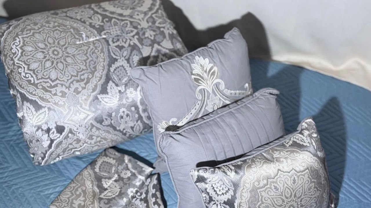 Colcha importada em jacquard 