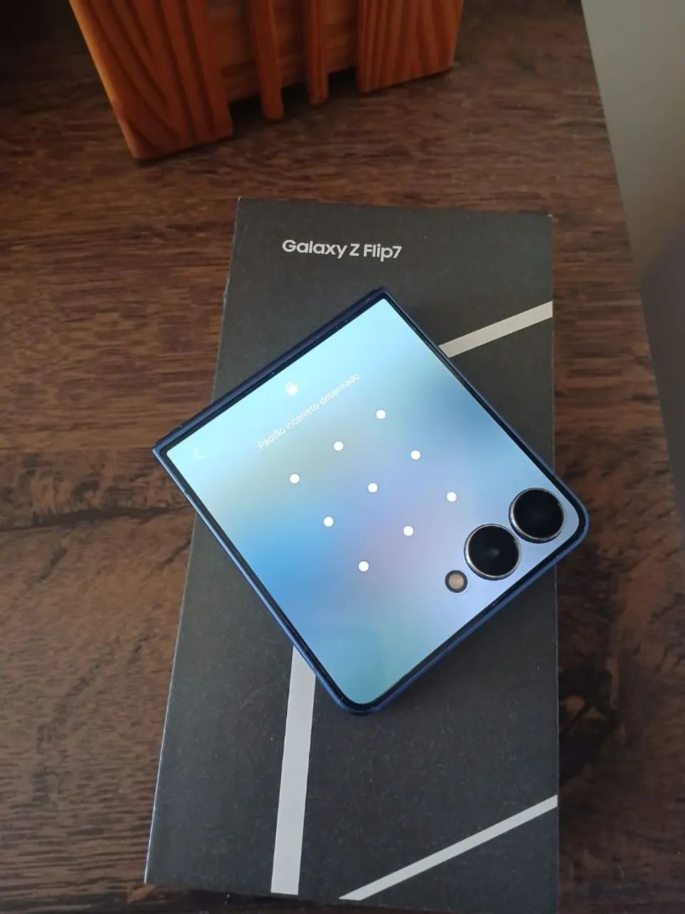 Samsung Z-FLIP 7 256GB - Foto 2