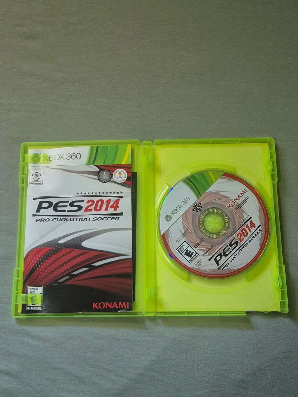 PES 2014 XBOX 360 - Foto 2