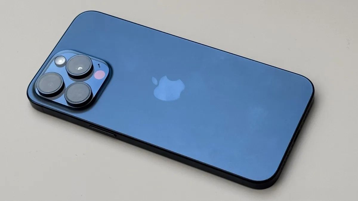 iPhone 15 pro 128g azul - Celulares e Smartphones - Campanário